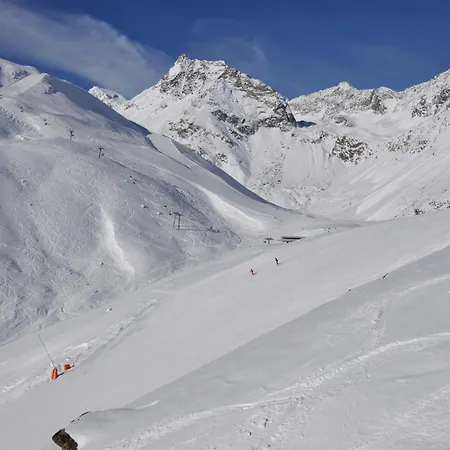 Haus Astoria 아파트 *