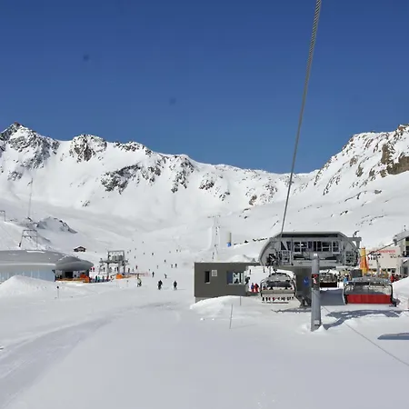 Haus Astoria Appartement Sankt Leonhard im Pitztal