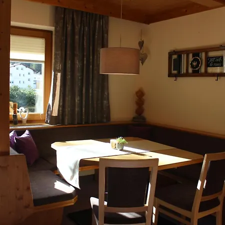 Haus Astoria 아파트 *